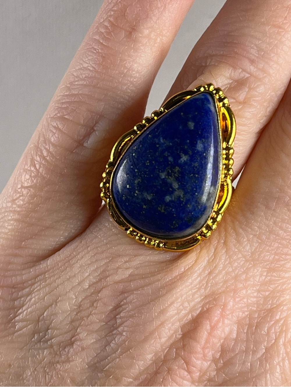 Goldtone Statement Lapis Lazuli Gemstone Ring Size 6.75 - Picture 8 of 9
